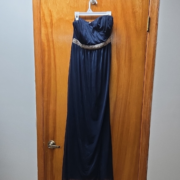 Elegant Navy Blue Strapless Dress - Picture 1 of 4
